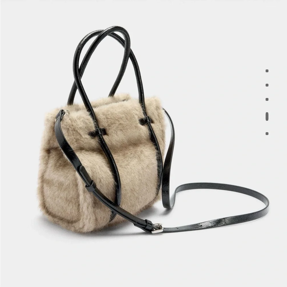 Elegant Tan Fur Effect Tote Bag